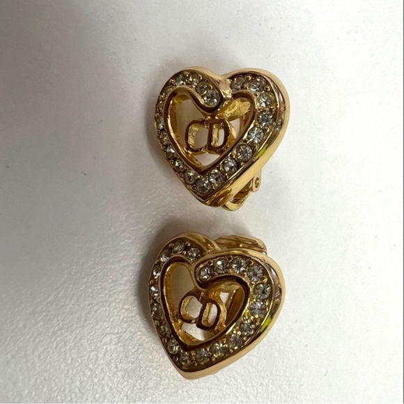 Christian Dior Authentic Clip on Heart Shape Earrings gold tone - Picture 4 of 4